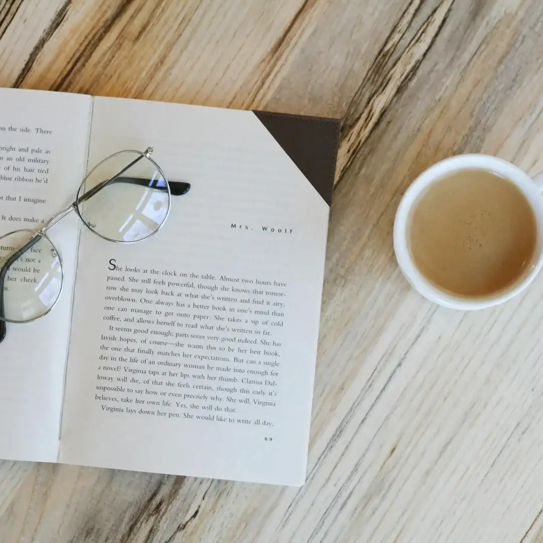Leather Corner Bookmark - Image 12