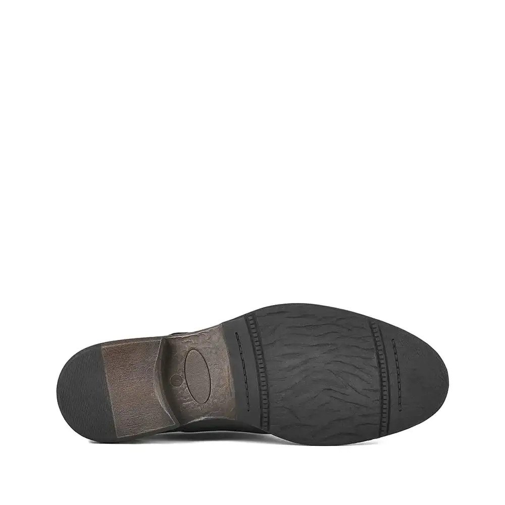 Lakefront Men's Chukka Boot - Image 13