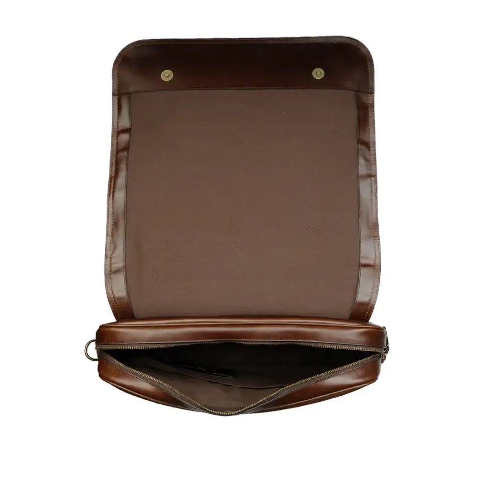 Turner Messenger Bag - Image 5